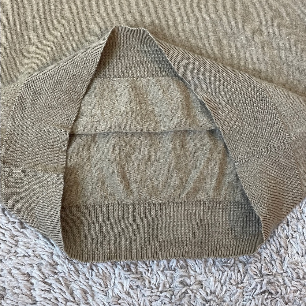 Burberry Uniform Merino Wool Short Sleeve - Picture 6 of 8